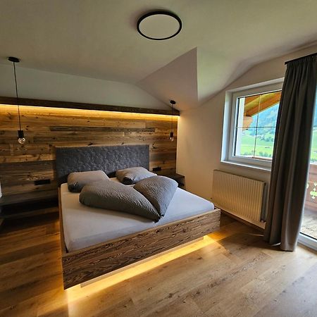 Roasthof Apartments Neustift im Stubaital Ngoại thất bức ảnh