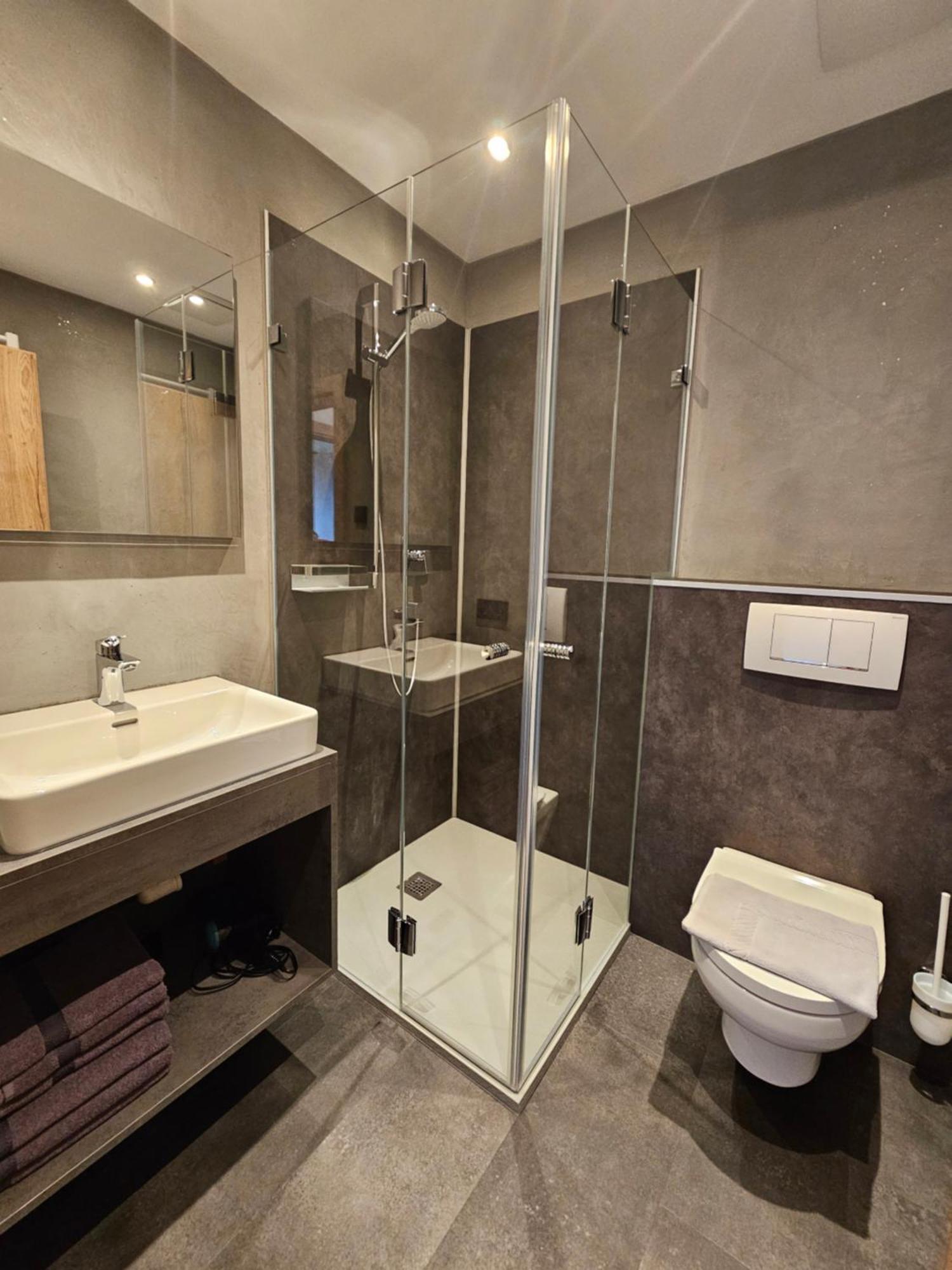 Roasthof Apartments Neustift im Stubaital Ngoại thất bức ảnh
