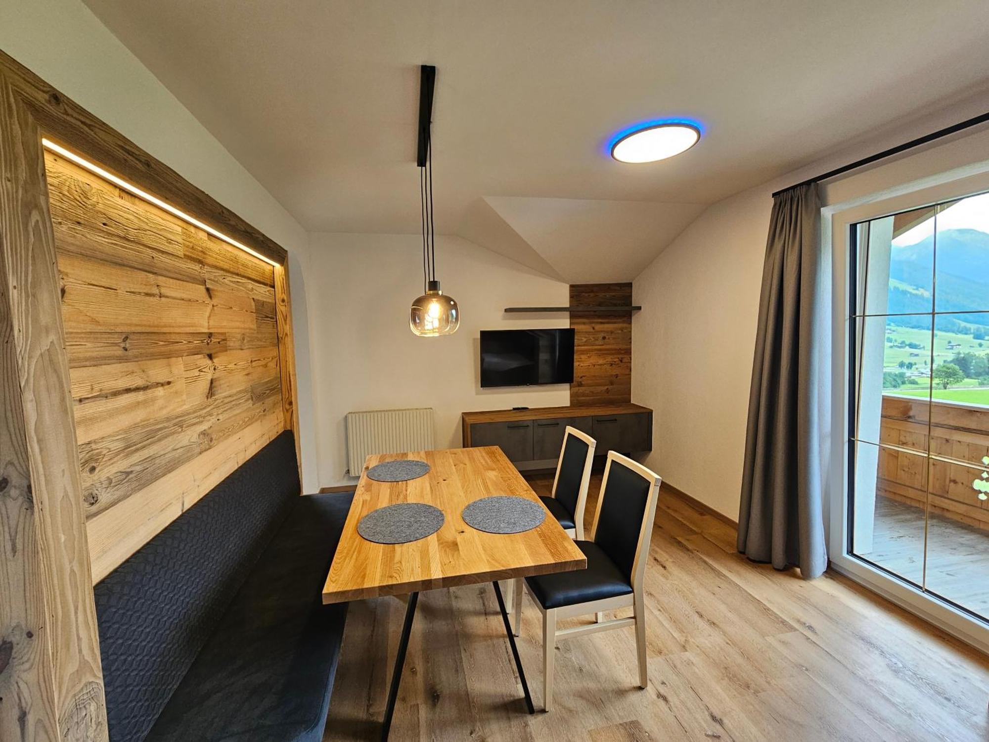 Roasthof Apartments Neustift im Stubaital Ngoại thất bức ảnh