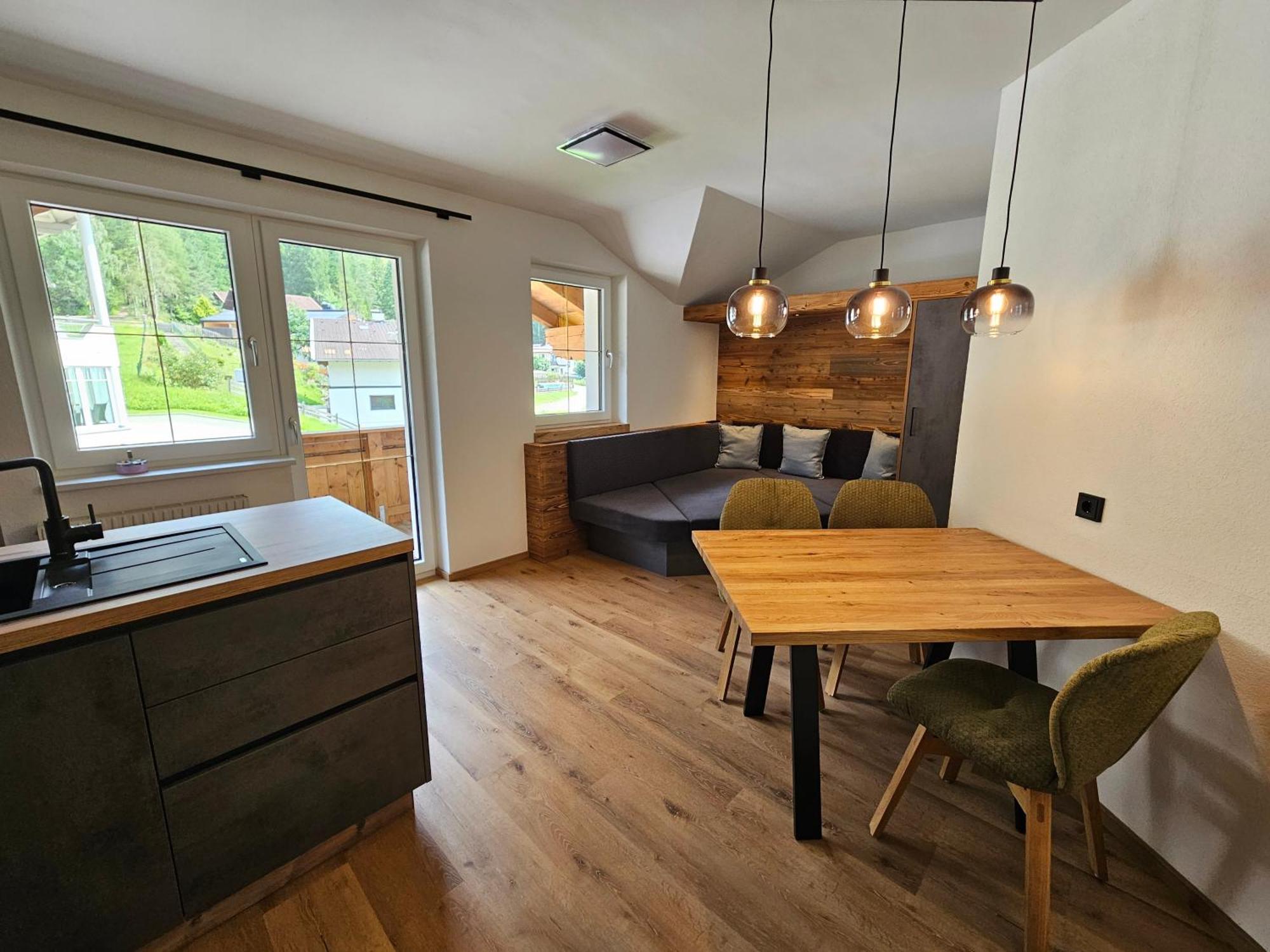 Roasthof Apartments Neustift im Stubaital Ngoại thất bức ảnh